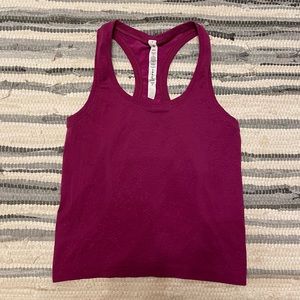 Lululemon magenta cropped workout tank top size 4